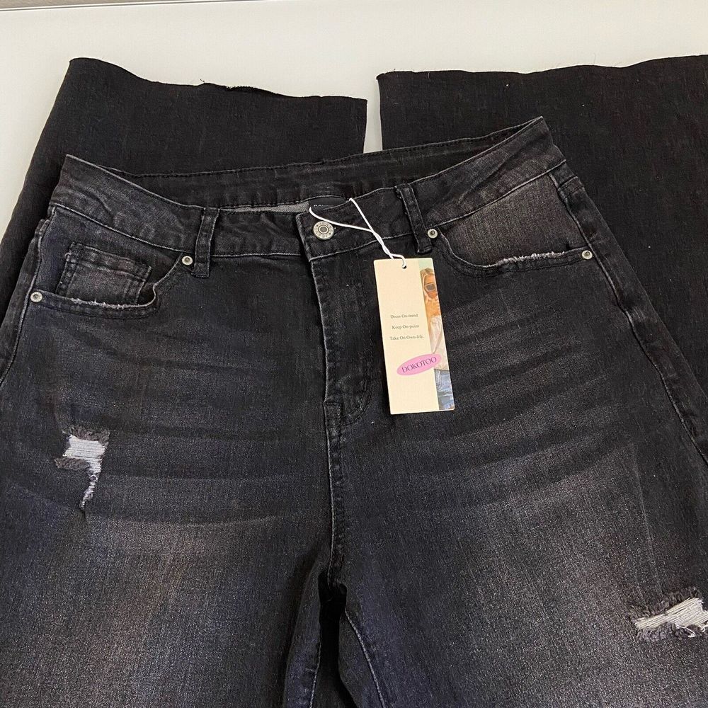 Dokotoo Wimen's Jeans Size 12 Distressed Wide Leg Crop Black Denim Grunge Skater